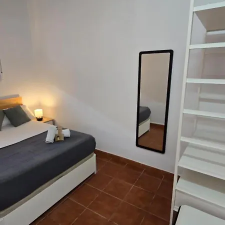Ideal Youth Hostal