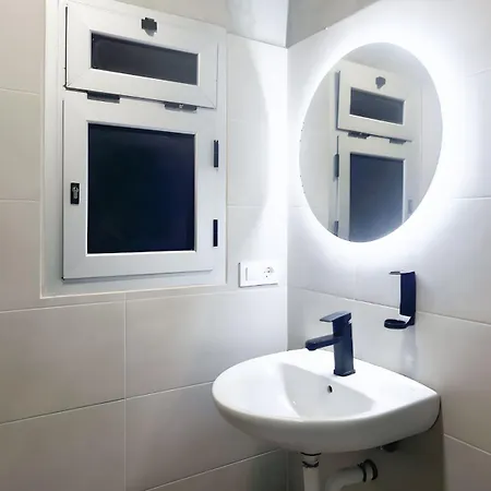 Ideal Youth Hostel