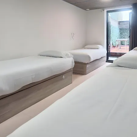 Ideal Youth Hostel *