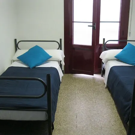 Malacuna Hostel