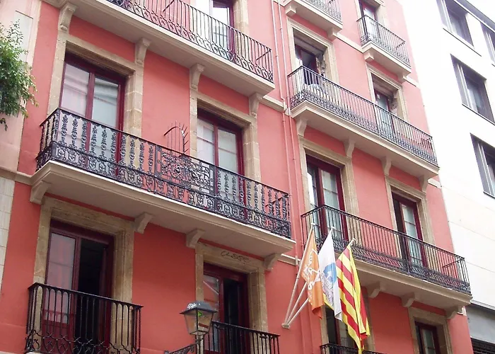 Malacuna Hostel *