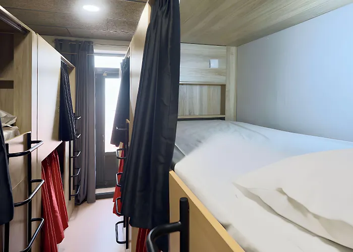 Malacuna Hostel